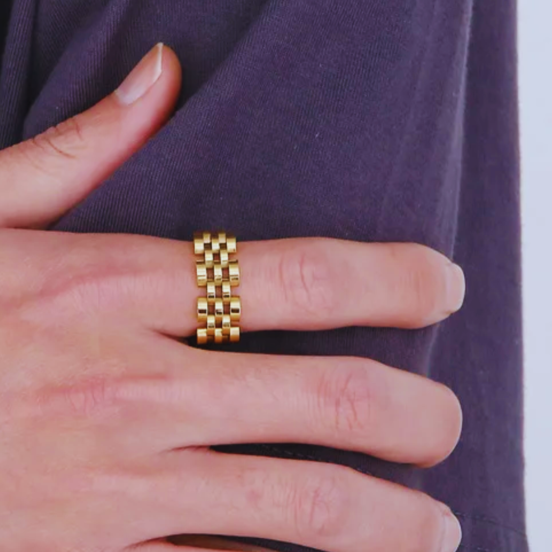 Opulencia Royal Ring